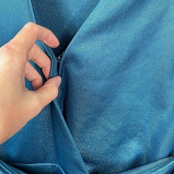 New Fourteenth Place Paulette Metallic Long Sleeve Mini Dress Faux Wrap Ruched M - Picture 7 of 13